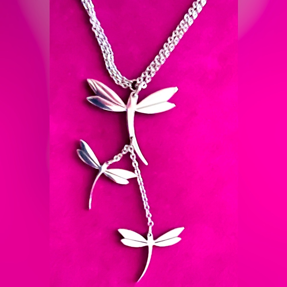 SILVER DRAGONFLIES / SILVER TWO CHAIN NECKLACE. 10” LIGHTWEIGHT BEAUTIFULLY MADE